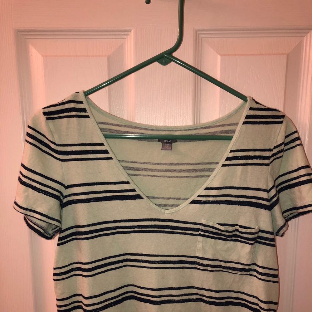 Aerie mint green shirt